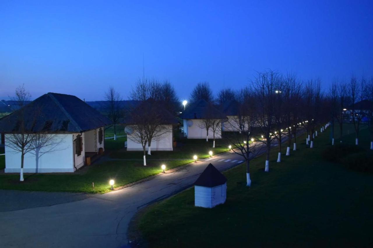 Bereg Holiday Park Svetlogorskoye Ngoại thất bức ảnh